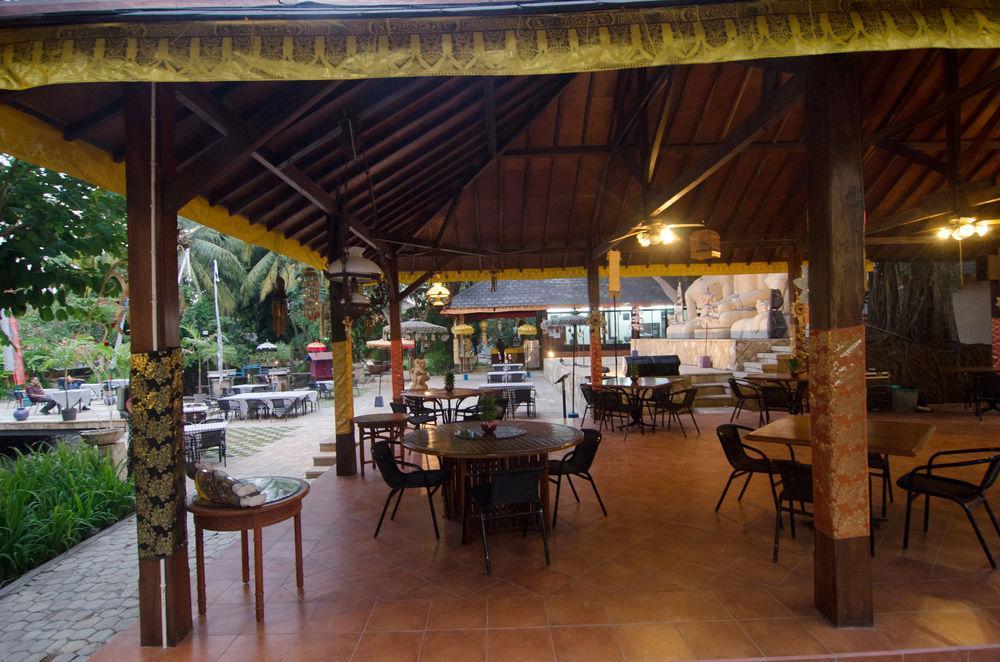 Grand Hap Solo Hotel Buitenkant foto
