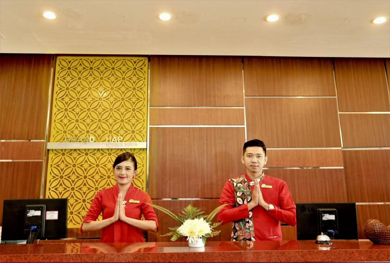 Grand Hap Solo Hotel Buitenkant foto
