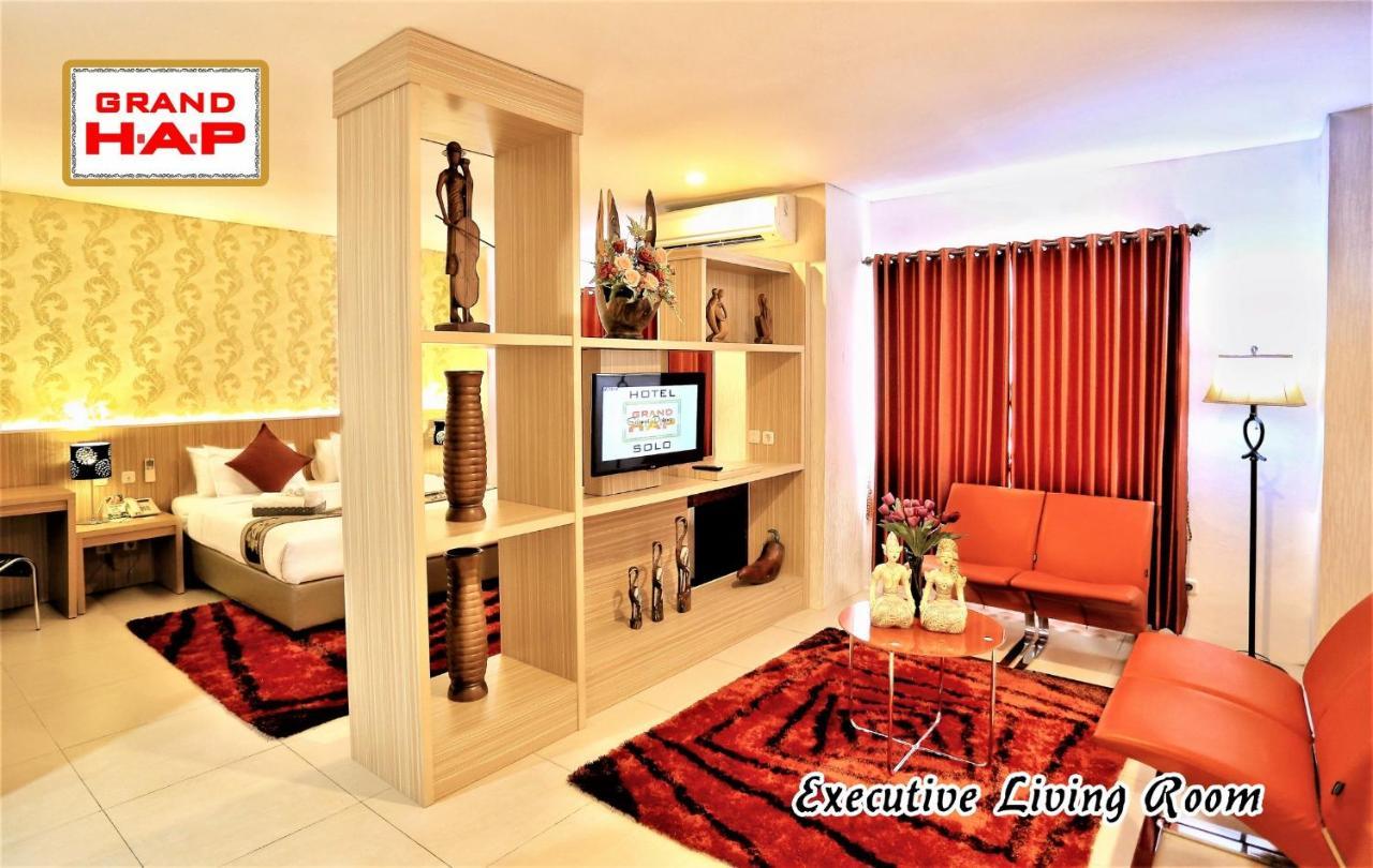 Grand Hap Solo Hotel Buitenkant foto