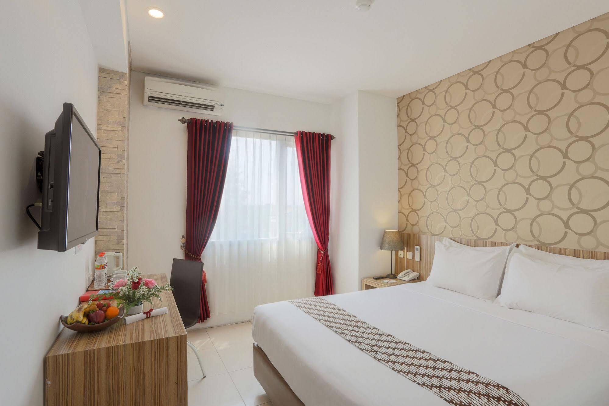 Grand Hap Solo Hotel Buitenkant foto